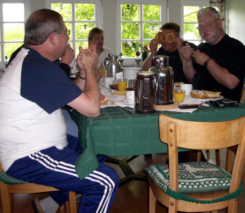 2006